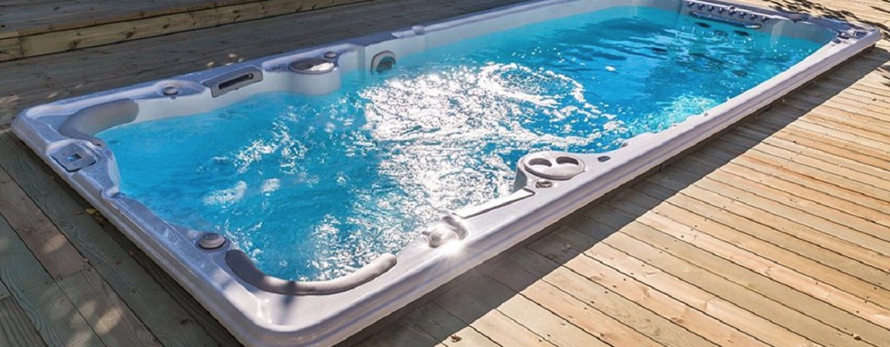 What’s the Difference Between Lap Pools and Swim Spas